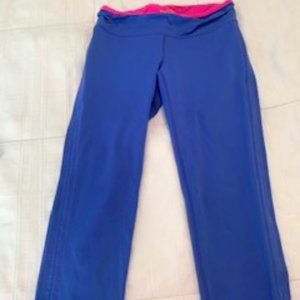 Lilly Pulitzer Luxletic Mid-Rise Crop Legging